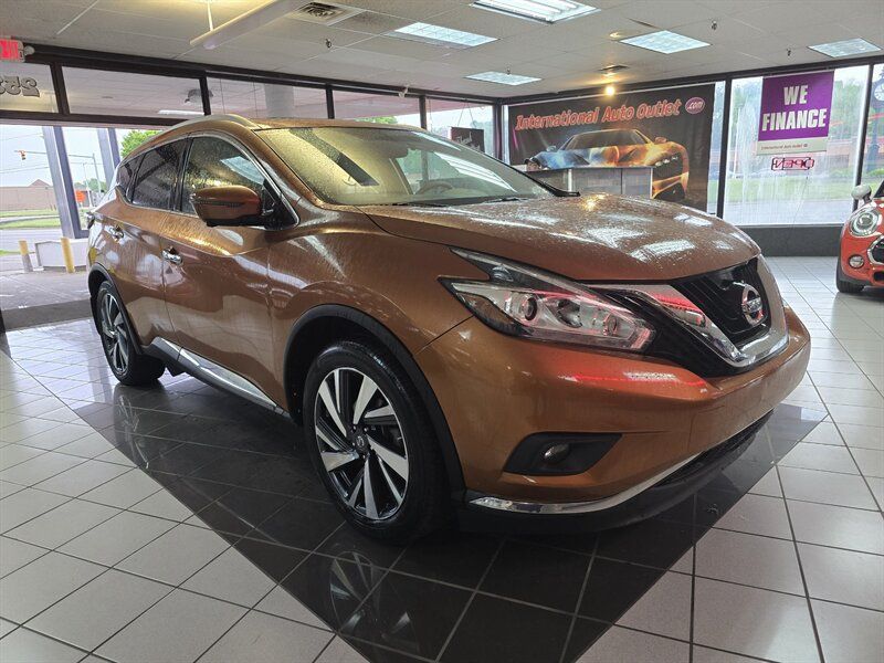 Used 2017 Nissan Murano SV AWD/4WD image 3