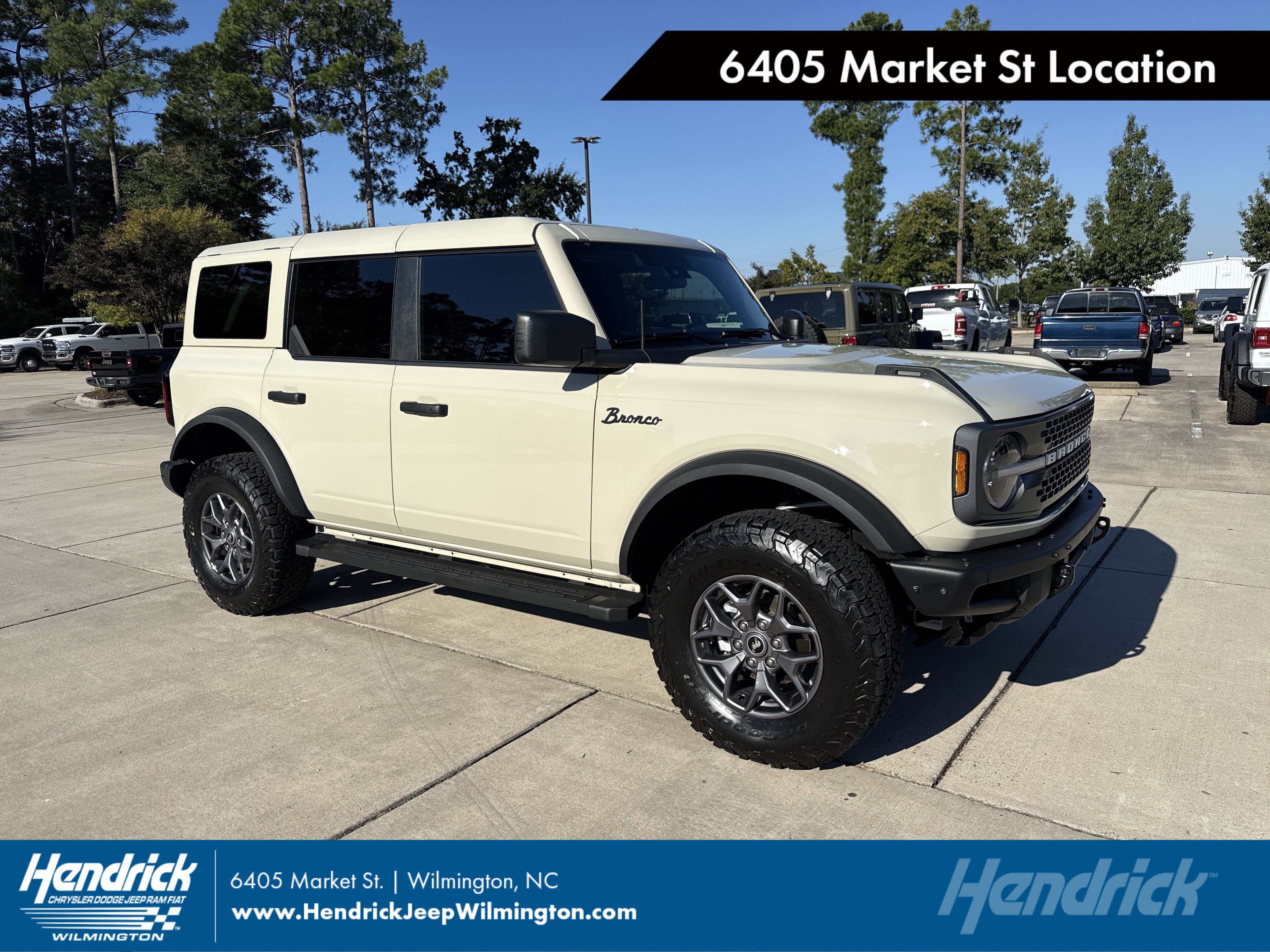 Used 2025 Ford Bronco Badlands AWD/4WD image 1