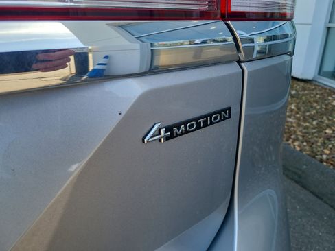 Used 2024 Volkswagen Atlas SE image 6