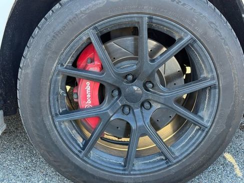 Used 2016 Jeep Grand Cherokee SRT image 17