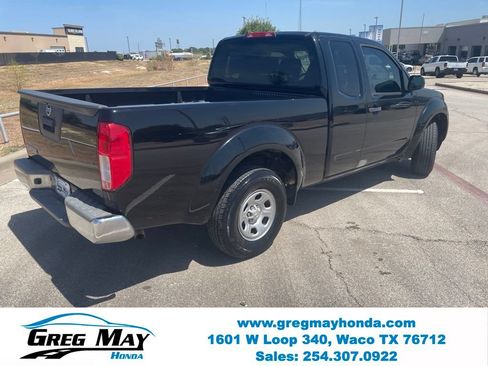 Used 2015 Nissan Frontier S RWD image 3