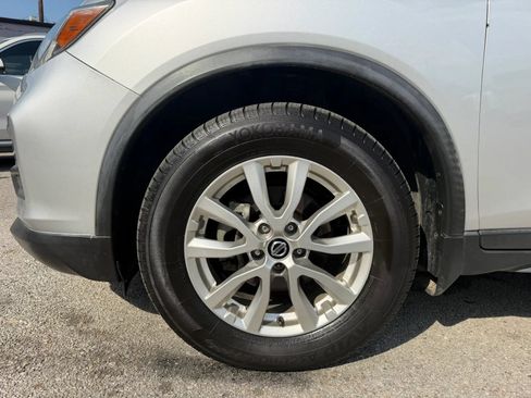 Used 2020 Nissan Rogue S w/ Special Edition Package FWD image 31