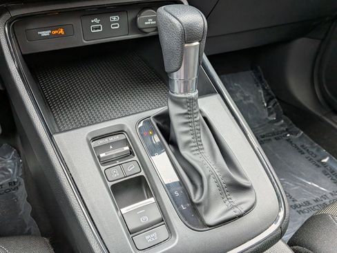 Used 2024 Honda CR-V EX image 19