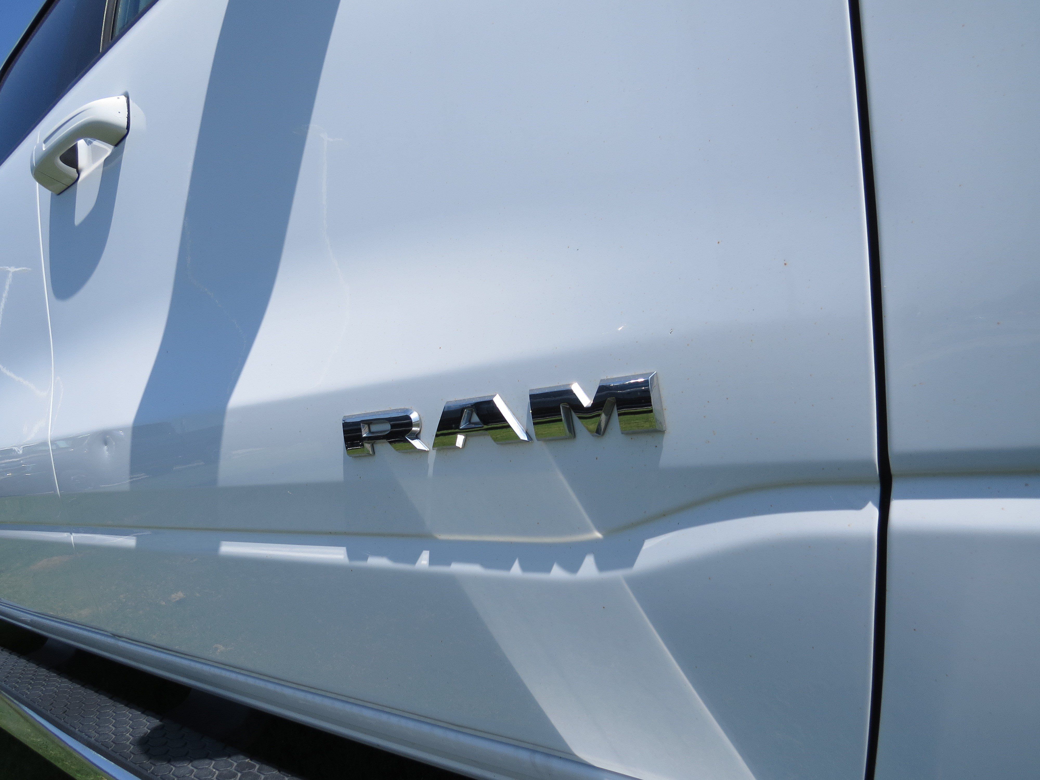 Used 2022 RAM 1500 Big Horn AWD/4WD image 11