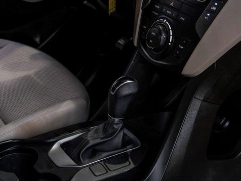 Used 2017 Hyundai Santa Fe Sport image 28