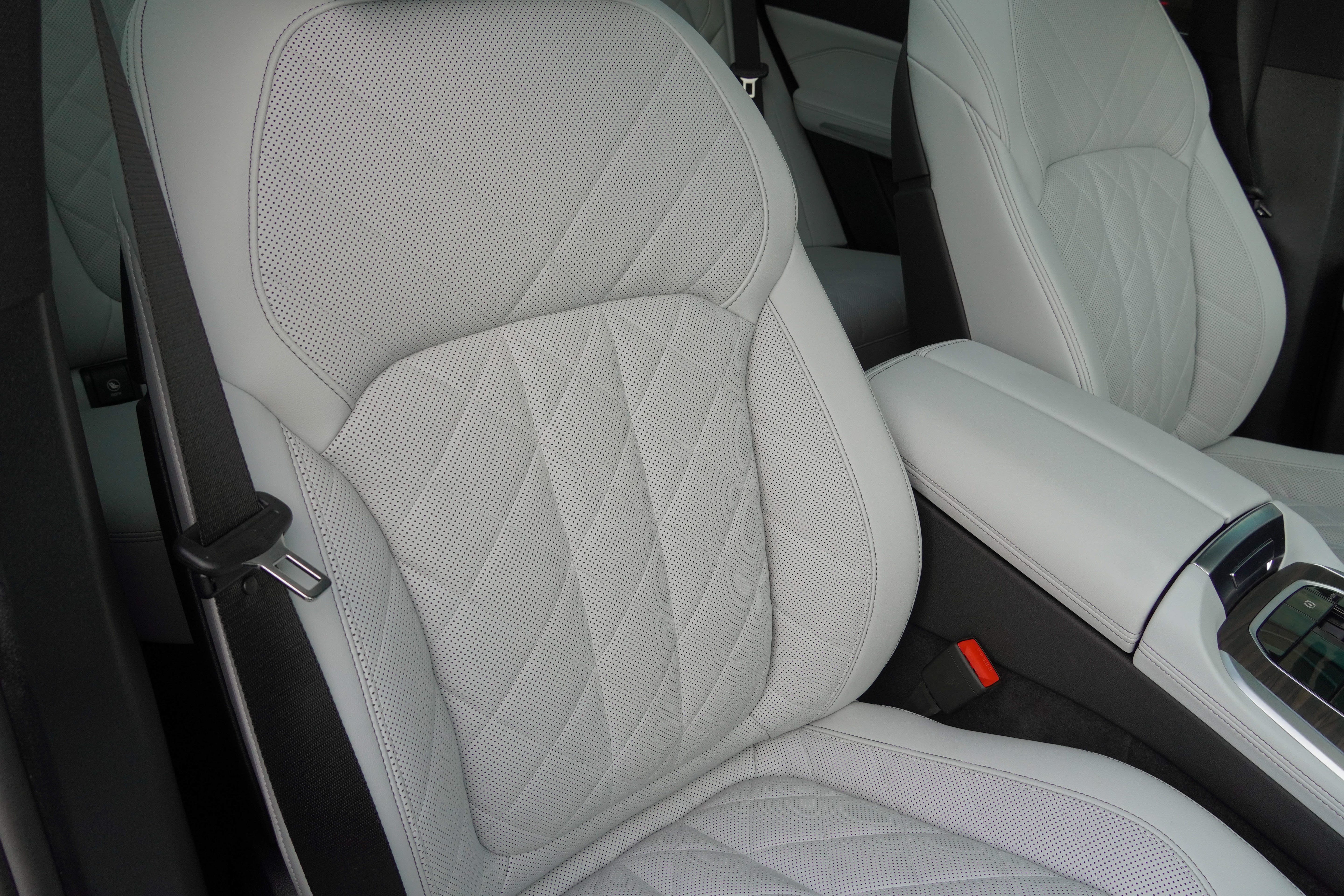 Certified 2026 BMW X5 xDrive40i AWD/4WD image 13