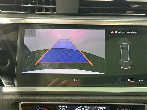 Used 2024 Audi Q3 2.0T Premium image 13