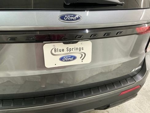 Used 2025 Ford Explorer ST-Line AWD/4WD image 6