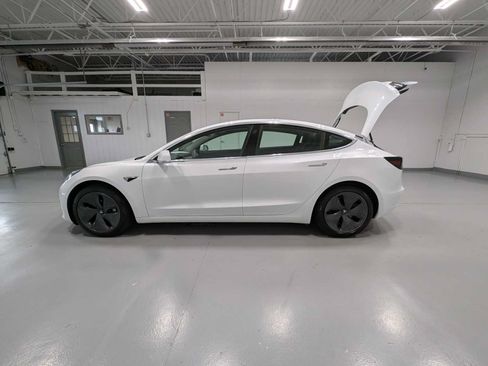 Used 2020 Tesla Model 3 Standard Range Plus RWD image 12