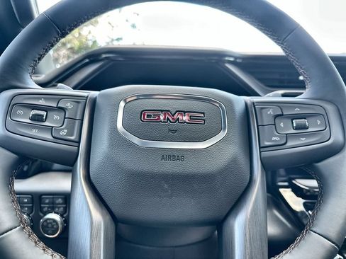 New 2026 GMC Sierra 1500 AT4 w/ AT4 Premium Package AWD/4WD image 33