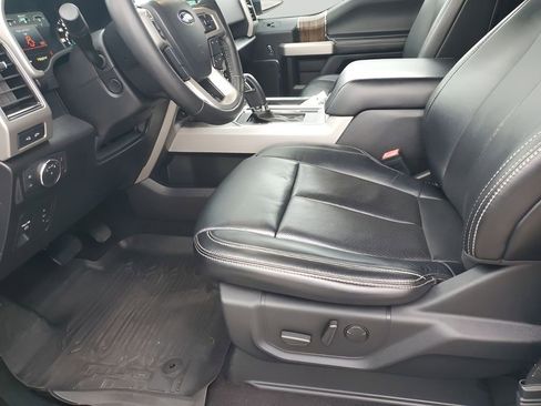 Used 2019 Ford F150 Lariat w/ Equipment Group 502A Luxury image 31