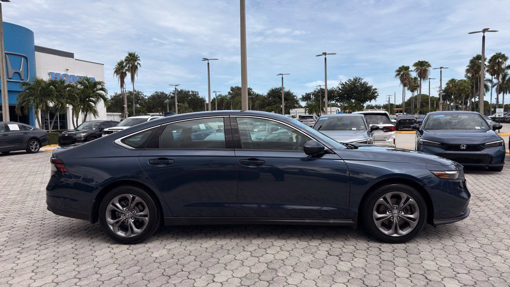 Certified 2023 Honda Accord EX image 15