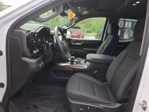 Used 2025 Chevrolet Silverado 1500 LT w/ Safety Package AWD/4WD image 13
