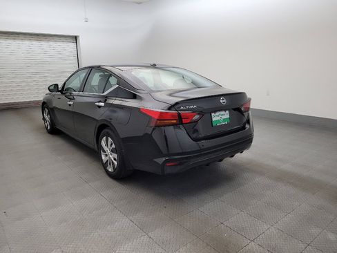 Used 2020 Nissan Altima 2.5 S FWD image 5