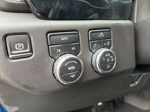 Used 2022 GMC Sierra 1500 Elevation image 9