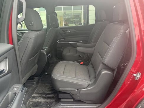 Certified 2024 Chevrolet Traverse LT w/ Trailering Package image 17