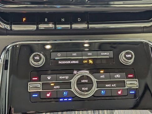 Used 2021 Lincoln Navigator L Black Label image 23