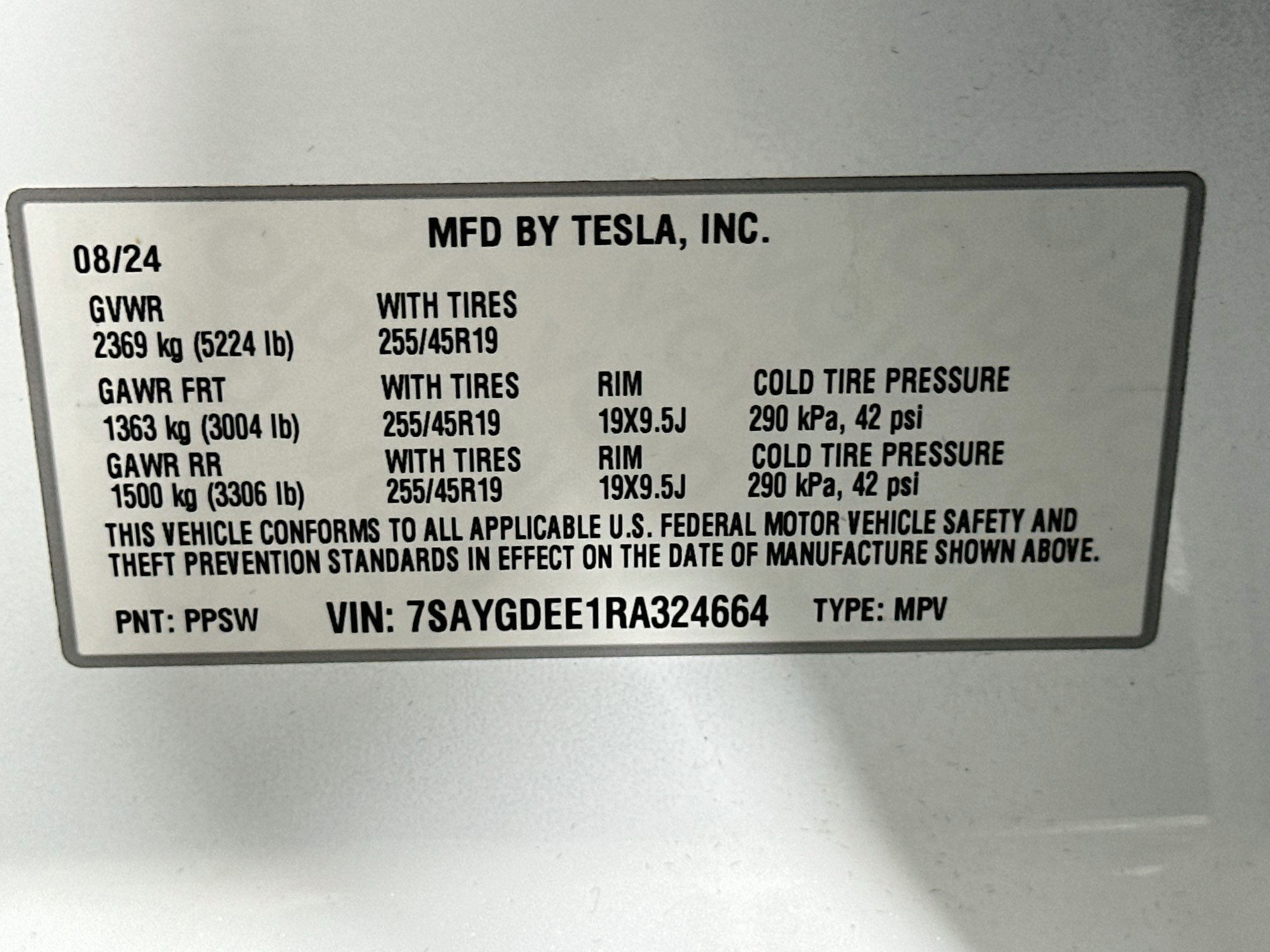 Used 2024 Tesla Model Y Long Range AWD/4WD image 12