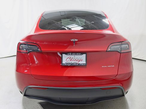 Used 2023 Tesla Model Y Long Range image 13