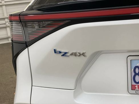 Used 2023 Toyota bZ4X Limited image 10