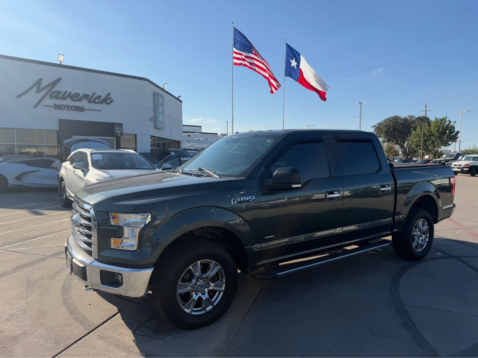 Used 2015 Ford F150 XLT w/ Equipment Group 302A Luxury AWD/4WD image 1