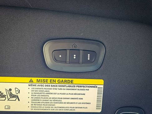 New 2026 Chrysler Pacifica Select image 30