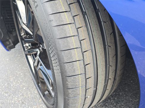 Certified 2024 BMW Z4 M40i w/ Premium Package RWD image 21