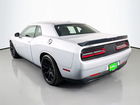Used 2019 Dodge Challenger R/T Scat Pack w/ Dynamics Package RWD image 7