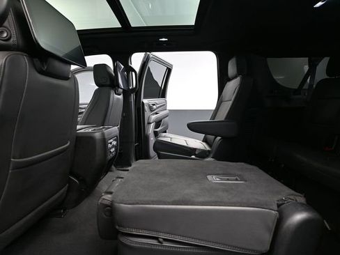 Used 2023 GMC Yukon XL Denali image 47