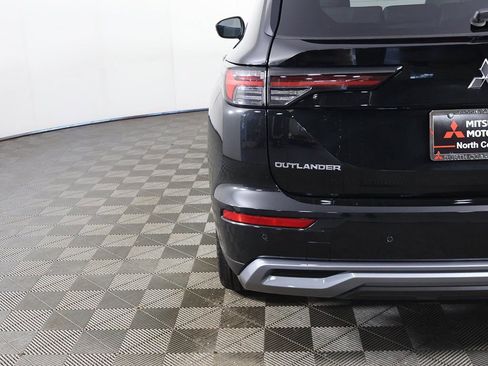 New 2025 Mitsubishi Outlander SE AWD/4WD image 18