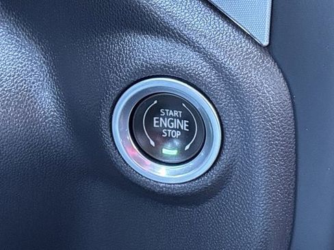 Used 2021 GMC Sierra 1500 SLT image 21