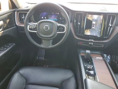 Certified 2023 Volvo XC60 B5 Plus w/ Protection Package Premier FWD image 15