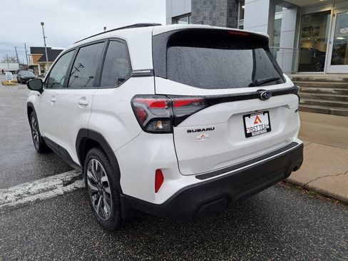 New 2025 Subaru Forester Touring image 4