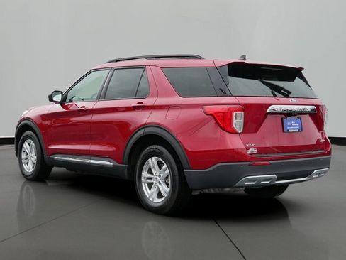 Certified 2023 Ford Explorer XLT w/ Equipment Group 202A AWD/4WD image 2