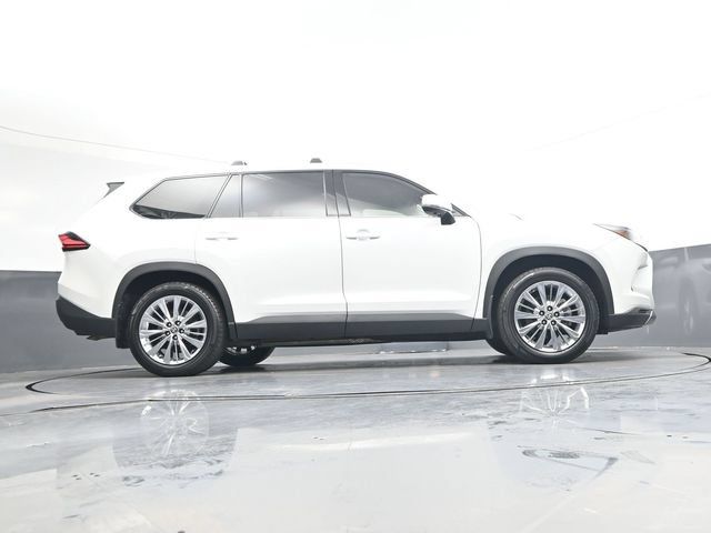 Used 2024 Toyota Grand Highlander AWD image 34