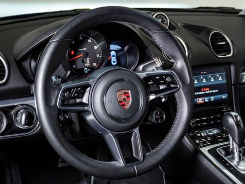 Used 2024 Porsche 718 Cayman RWD image 21