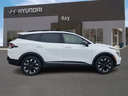 Used 2023 Kia Sportage X-Line w/ X-Line Premium Package image 3