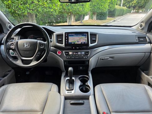 Used 2017 Honda Ridgeline RTL-T image 13