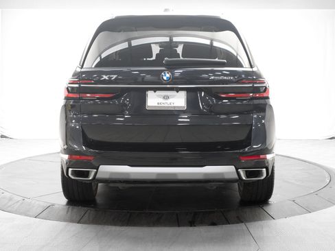 Used 2026 BMW X7 xDrive40i w/ Premium Package AWD/4WD image 4