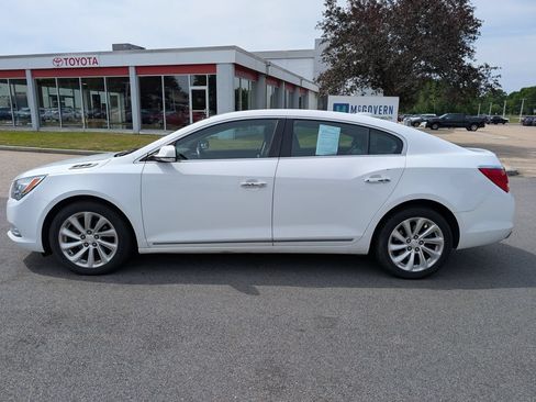 Used 2016 Buick LaCrosse Leather FWD image 2
