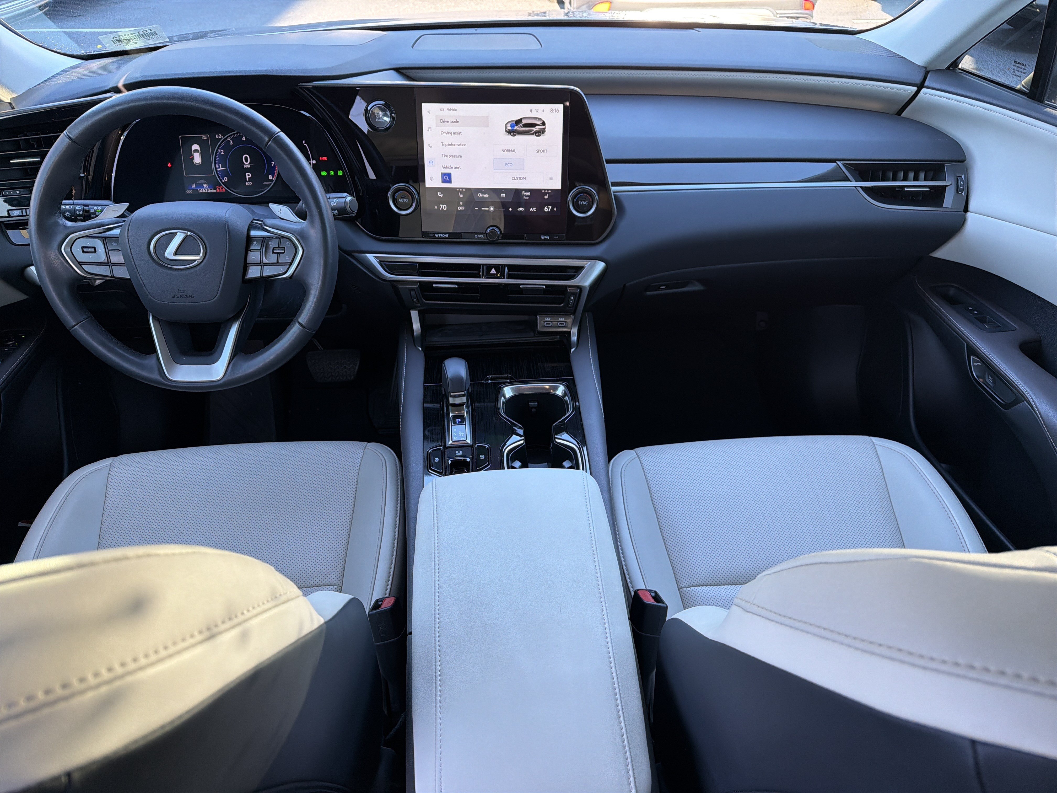 Certified 2024 Lexus RX 350 FWD w/ Technology Package image 32