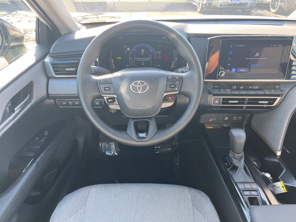 Used 2026 Toyota Camry LE w/ Convenience Package FWD image 14