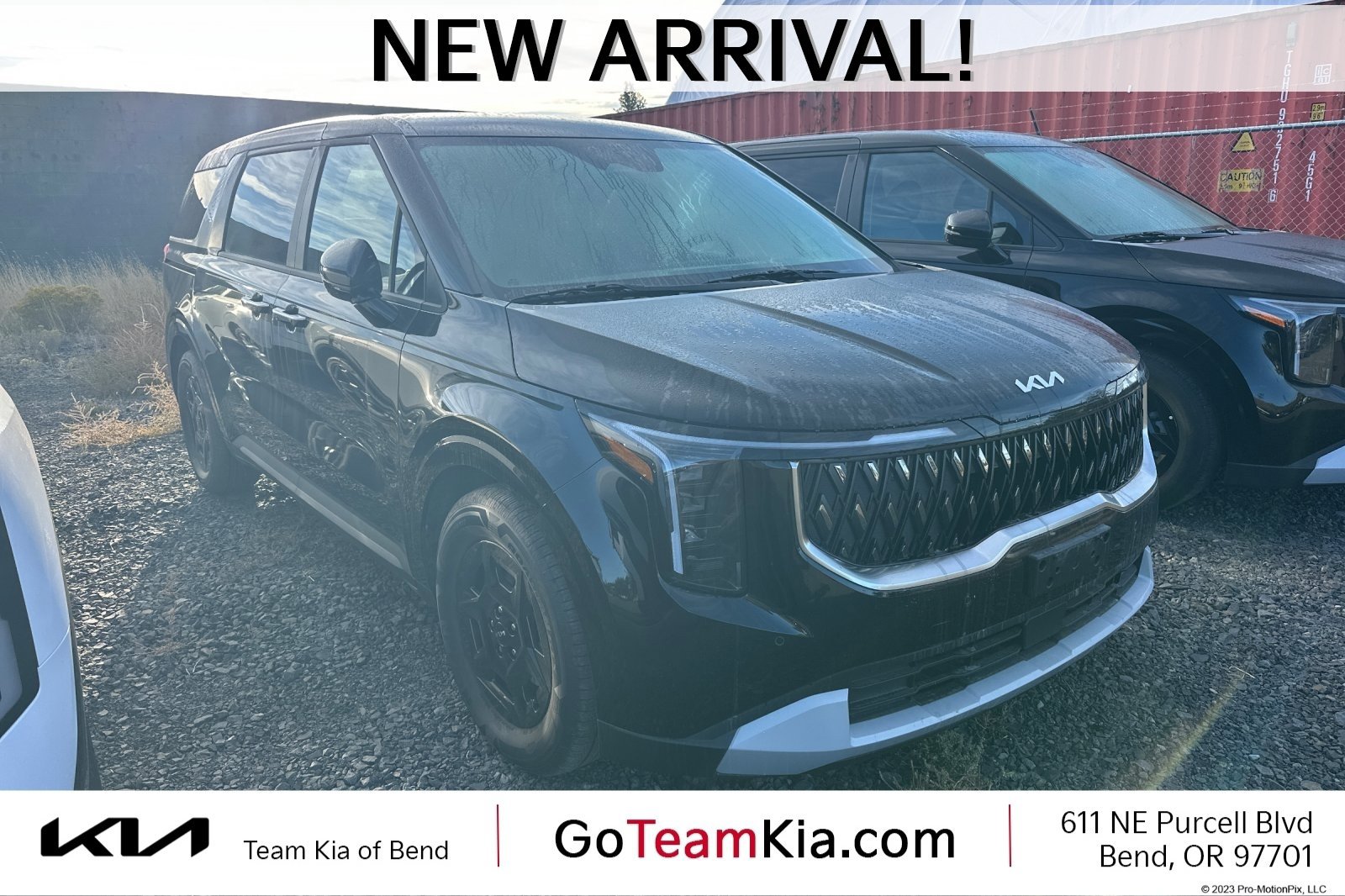 Used 2026 Kia Carnival FWD image 1