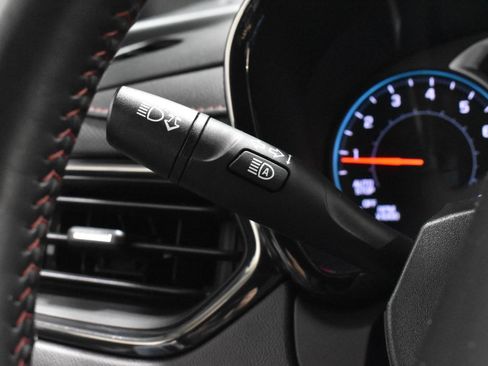 Used 2022 Chevrolet Equinox RS w/ RS Leather Package image 11