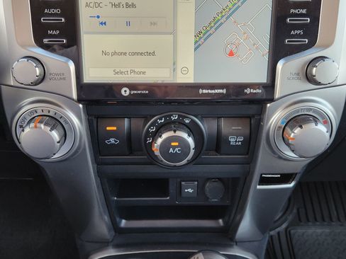 Used 2022 Toyota 4Runner SR5 Premium image 22