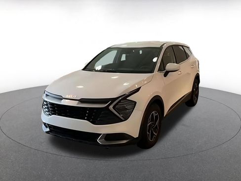 Used 2025 Kia Sportage LX FWD image 7