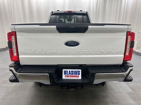 Used 2023 Ford F350 XLT w/ 360-Degree Camera Package AWD/4WD image 4