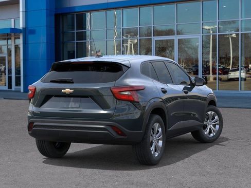 New 2026 Chevrolet Trax LS FWD image 4