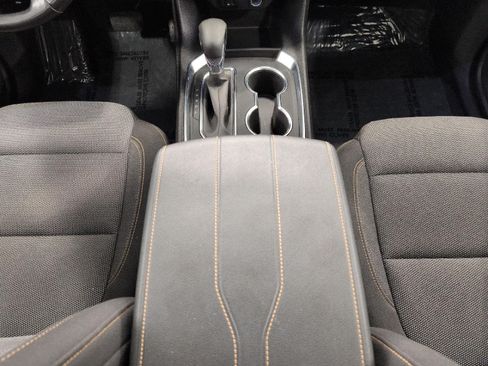 Used 2021 Chevrolet Traverse LT w/ LPO, Floor Liner Package AWD/4WD image 16