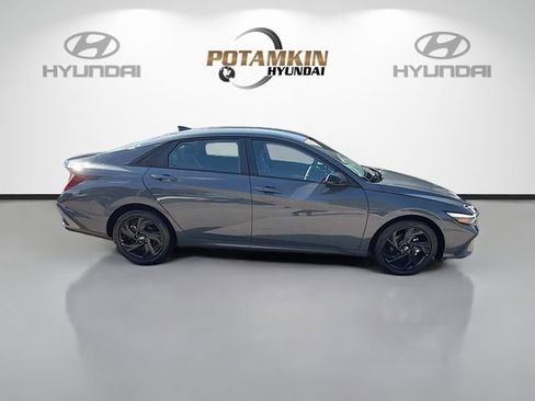 New 2026 Hyundai Elantra Sport FWD image 4